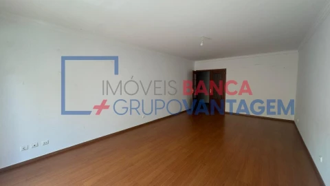 Apartamento T3 para Venda em Alto do Seixalinho, Santo André e Verderena