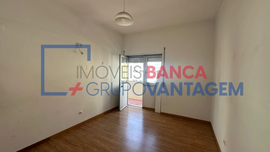 Apartamento T2 para Venda em Amora Foto 5