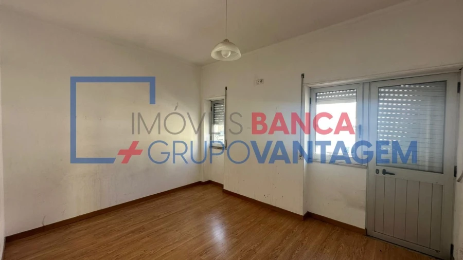 Apartamento T2 para Venda em Amora Foto 6