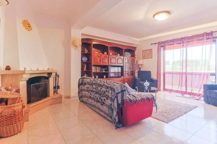 Apartamento T2 para Venda em Tavarede Foto 4