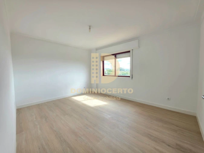 Apartamento T2 para Venda em Rio Tinto Foto 11