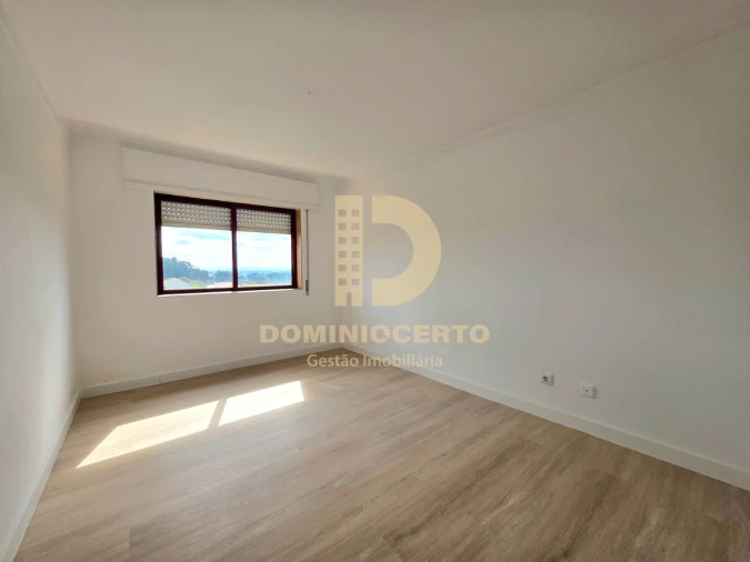 Apartamento T2 para Venda em Rio Tinto Foto 15