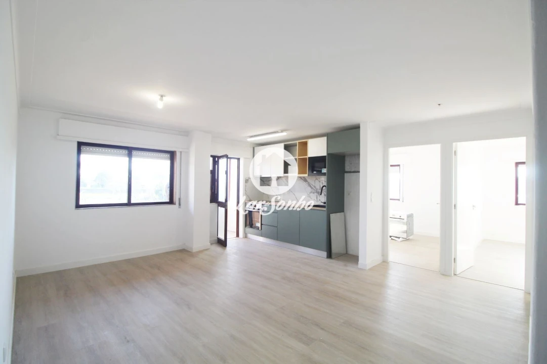 Apartamento T2 para Venda em Rio Tinto Foto 3