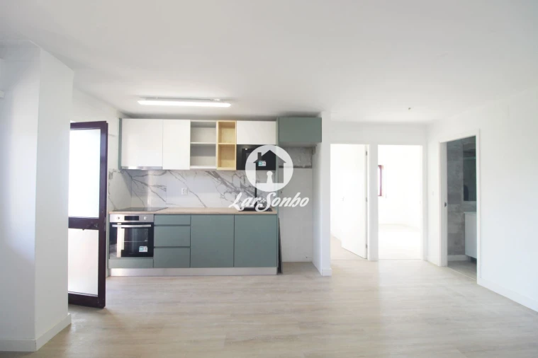 Apartamento T2 para Venda em Rio Tinto Foto 2