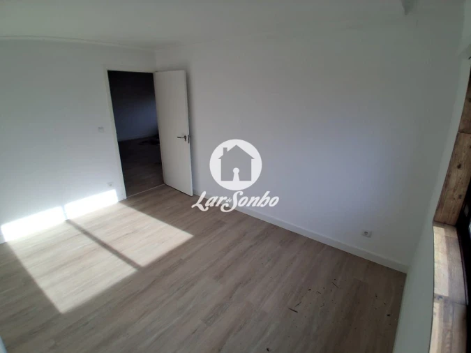 Apartamento T2 para Venda em Rio Tinto Foto 12