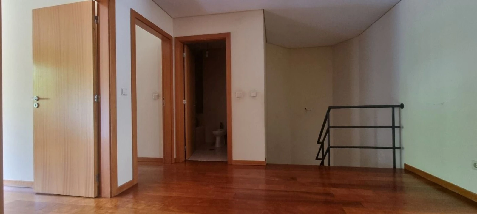 Apartamento T5 para Venda em Paranhos Foto 17