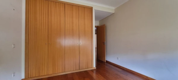 Apartamento T5 para Venda em Paranhos