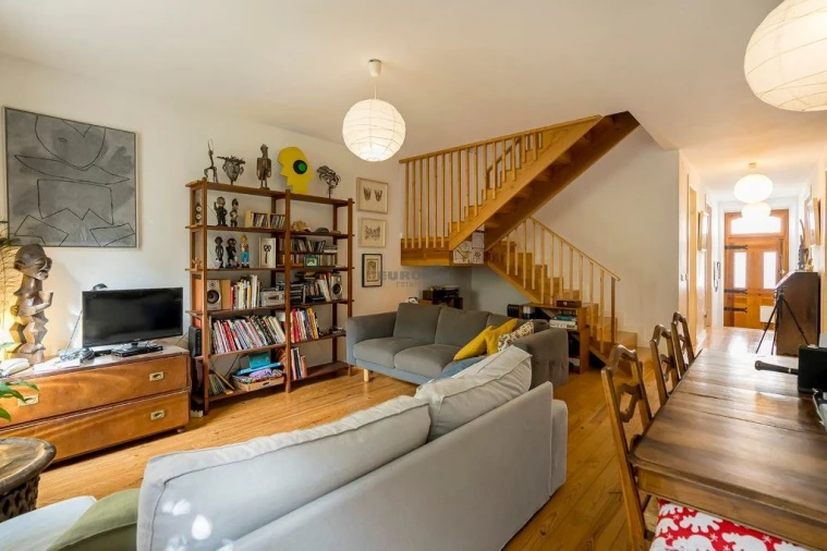 Moradia T5 para Venda em São Vicente Foto 6