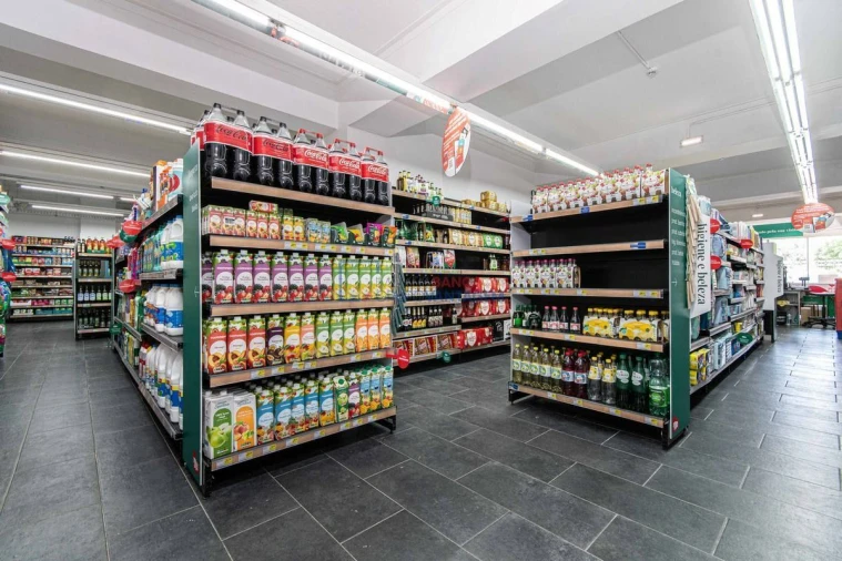 Loja para Venda em Alvalade Foto 12