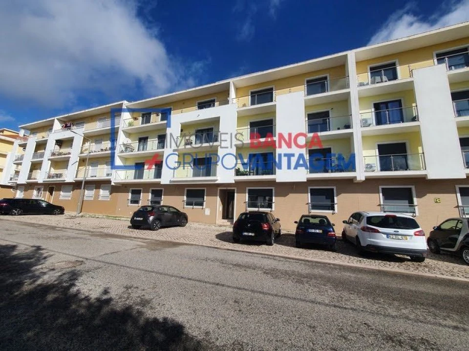 Apartamento T4 para Venda em Pinhal Novo Foto 3