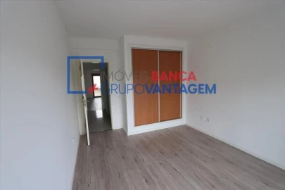 Apartamento T4 para Venda em Pinhal Novo