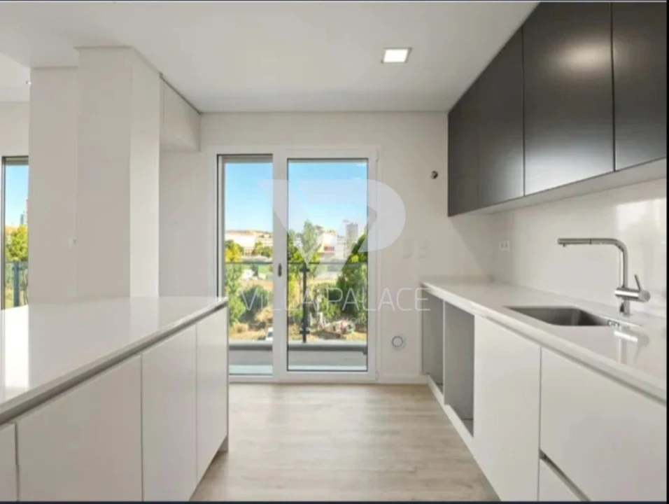 Apartamento T2 para Arrendamento em Carcavelos e Parede Foto 12