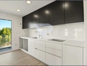 Apartamento T2 para Arrendamento em Carcavelos e Parede