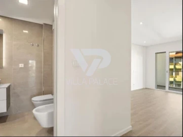 Apartamento T2 para Arrendamento em Carcavelos e Parede