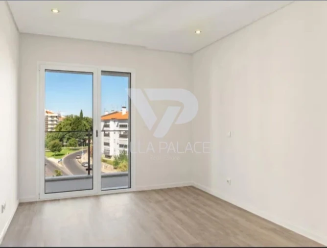 Apartamento T2 para Arrendamento em Carcavelos e Parede Foto 14