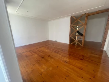 Apartamento T2 para Arrendamento em Estrela