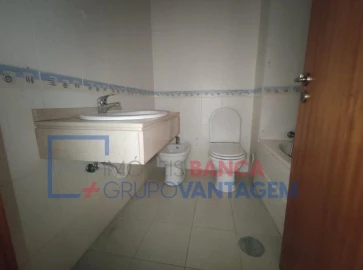 Apartamento T3 para Venda em O. Azeméis, Riba-Ul, Ul, Macinhata Seixa, Madail