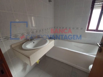 Apartamento T3 para Venda em O. Azeméis, Riba-Ul, Ul, Macinhata Seixa, Madail