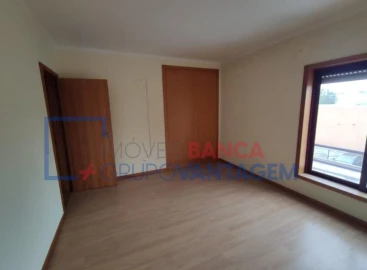 Apartamento T3 para Venda em O. Azeméis, Riba-Ul, Ul, Macinhata Seixa, Madail