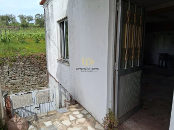 Loja para Venda em Poiares e Canelas