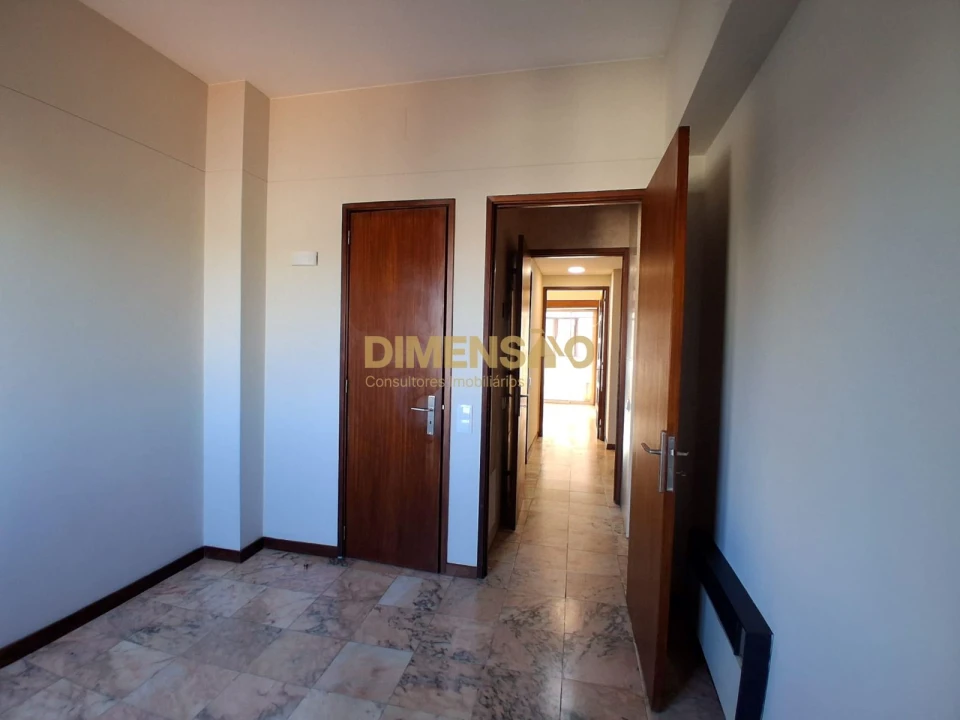 Apartamento T4 para Arrendamento em Matosinhos e Leça da Palmeira Foto 6