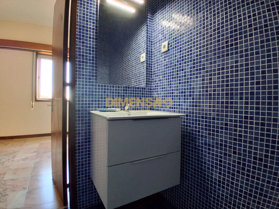 Apartamento T4 para Arrendamento em Matosinhos e Leça da Palmeira Foto 13