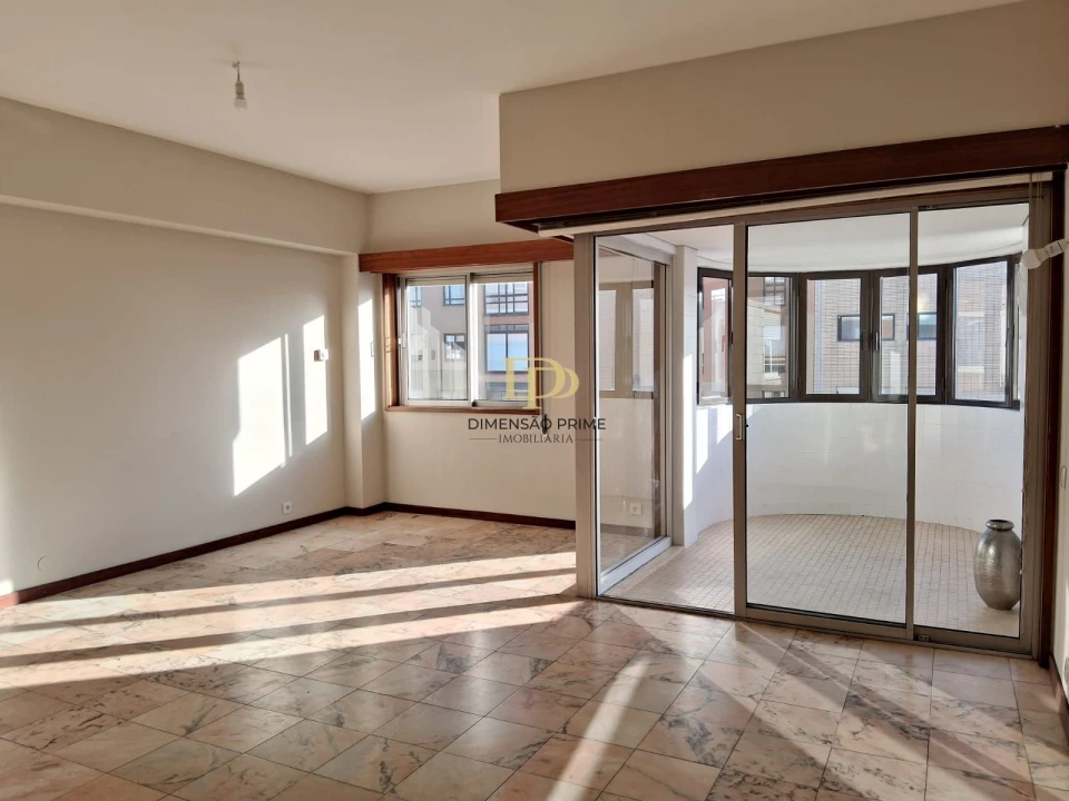 Apartamento T4 para Arrendamento em Matosinhos e Leça da Palmeira Foto 2