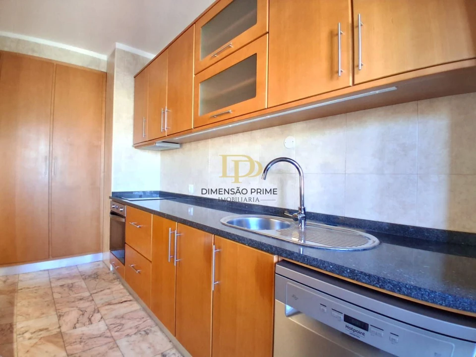 Apartamento T4 para Arrendamento em Matosinhos e Leça da Palmeira Foto 6