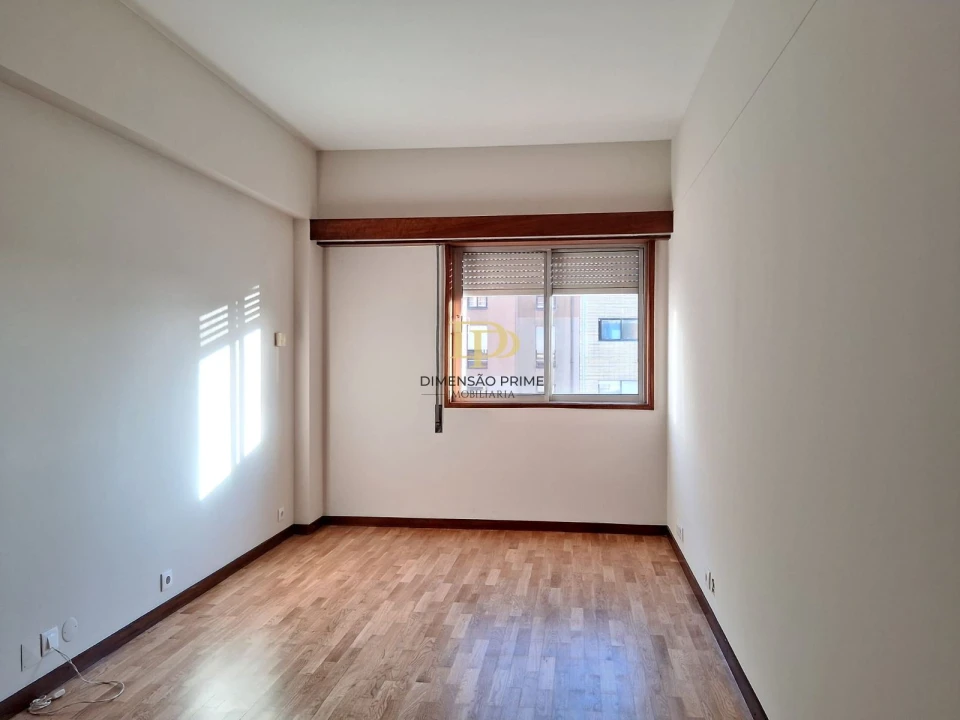 Apartamento T4 para Arrendamento em Matosinhos e Leça da Palmeira Foto 24