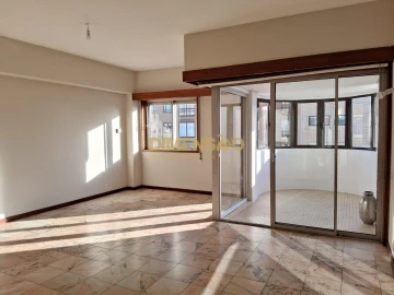 Apartamento T4 para Arrendamento em Matosinhos e Leça da Palmeira