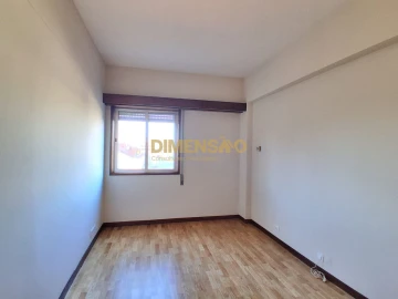 Apartamento T4 para Arrendamento em Matosinhos e Leça da Palmeira