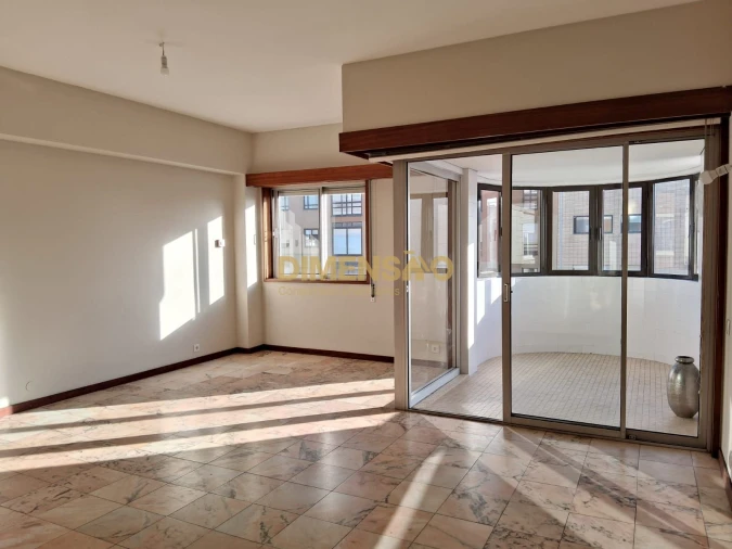 Apartamento T4 para Arrendamento em Matosinhos e Leça da Palmeira Foto 2