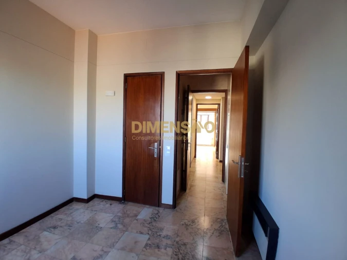 Apartamento T4 para Arrendamento em Matosinhos e Leça da Palmeira Foto 6