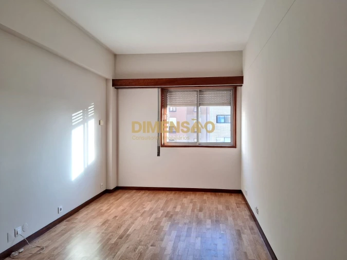 Apartamento T4 para Arrendamento em Matosinhos e Leça da Palmeira Foto 19