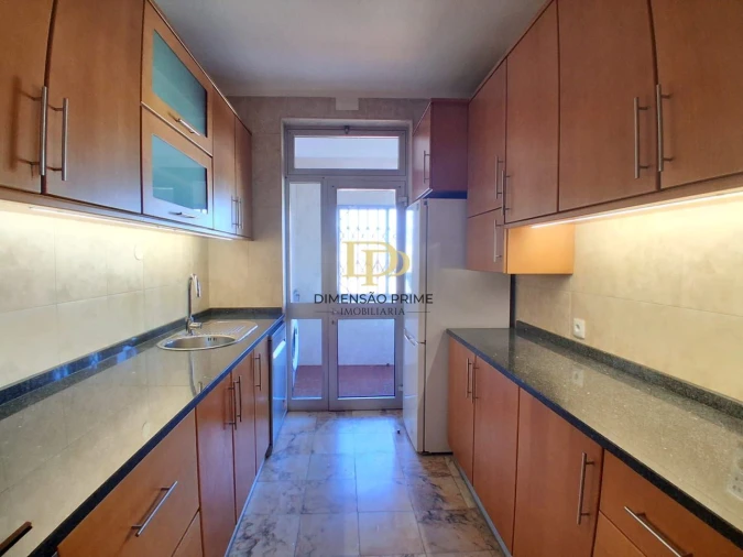 Apartamento T4 para Arrendamento em Matosinhos e Leça da Palmeira Foto 7