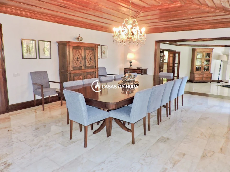 Apartamento T5 para Arrendamento em Lordelo Foto 3