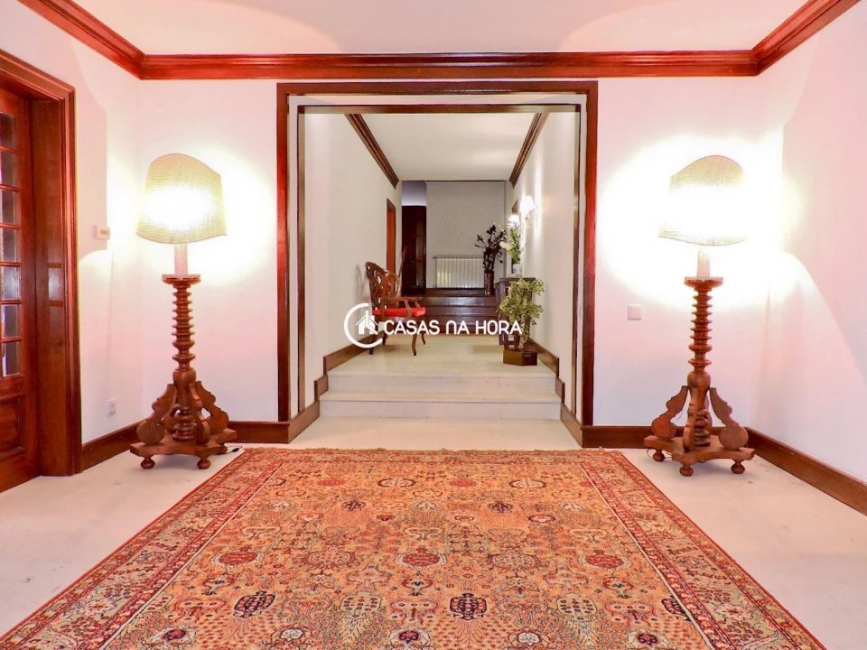 Apartamento T5 para Arrendamento em Lordelo Foto 16