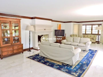 Apartamento T5 para Arrendamento em Lordelo