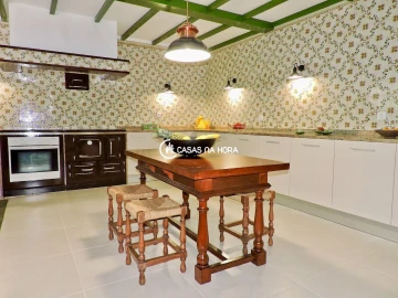 Apartamento T5 para Arrendamento em Lordelo