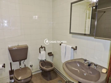 Apartamento T5 para Arrendamento em Lordelo