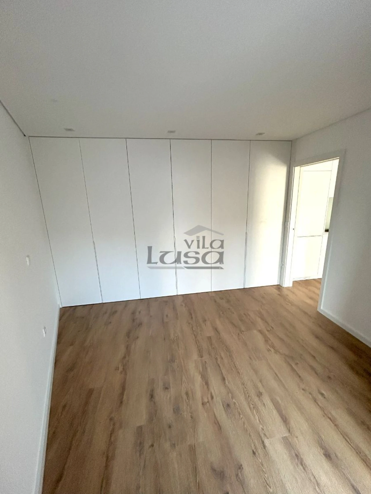 Apartamento T2 para Arrendamento em Paranhos Foto 12