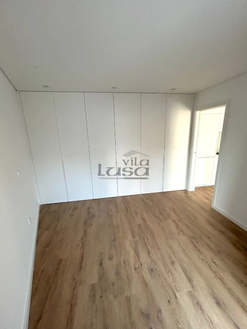 Apartamento T2 para Arrendamento em Paranhos