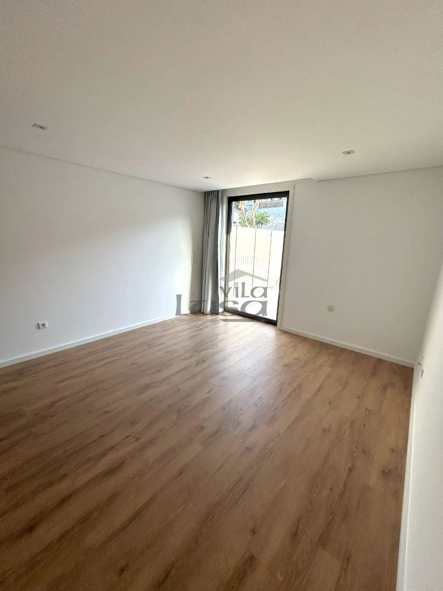 Apartamento T2 para Arrendamento em Paranhos Foto 14