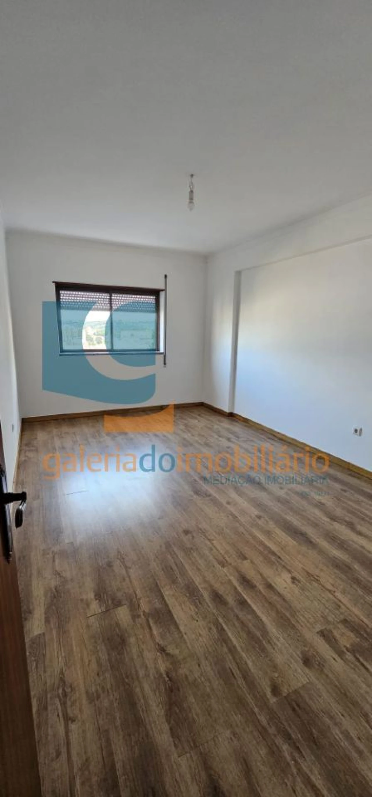 Apartamento T3 para Arrendamento em Torres Novas (Santa Maria, Salvador e Santiago) Foto 4