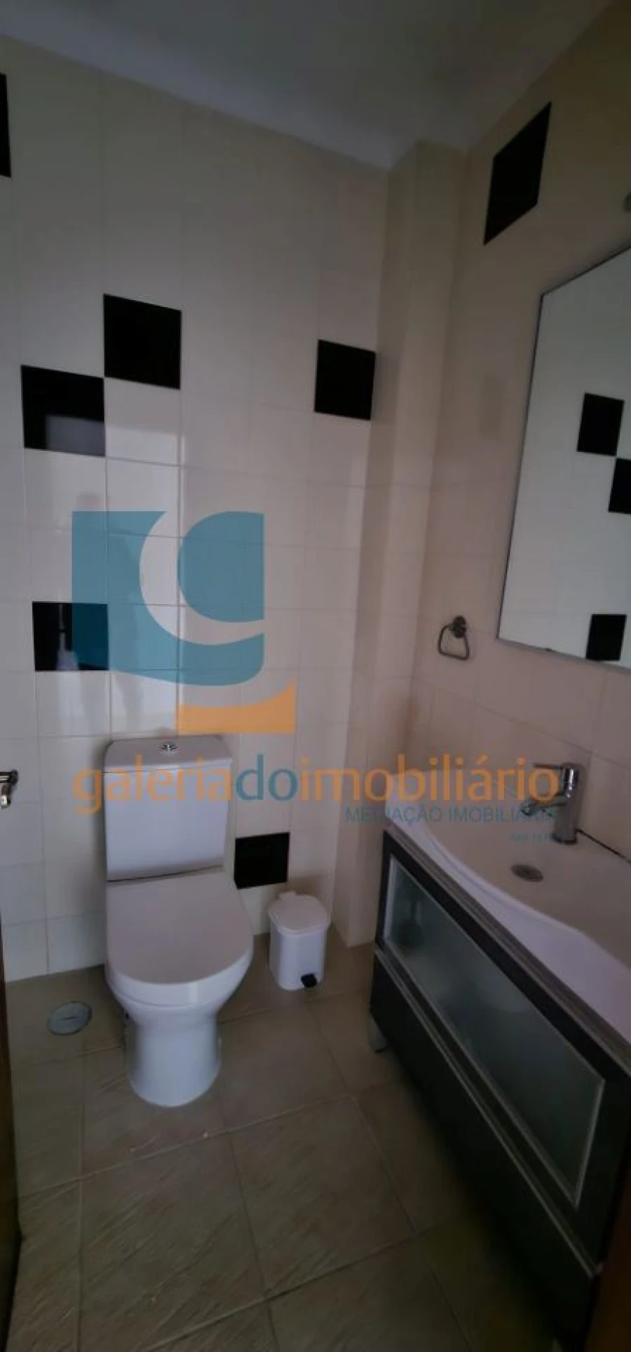 Apartamento T3 para Arrendamento em Torres Novas (Santa Maria, Salvador e Santiago) Foto 7