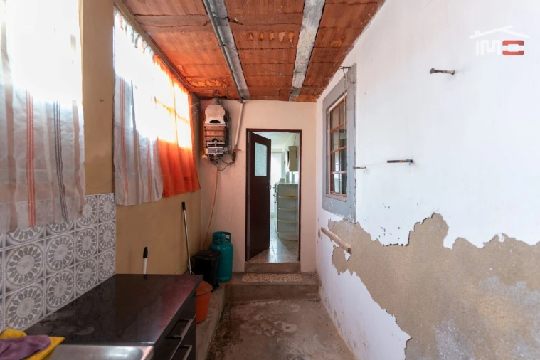 Moradia T2 para Venda em Atouguia Foto 13