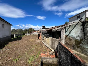 Quinta T0 para Venda em Moure