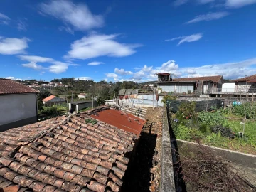 Quinta T0 para Venda em Moure