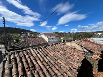 Quinta T0 para Venda em Moure