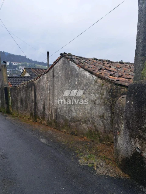 Quinta T0 para Venda em Moure